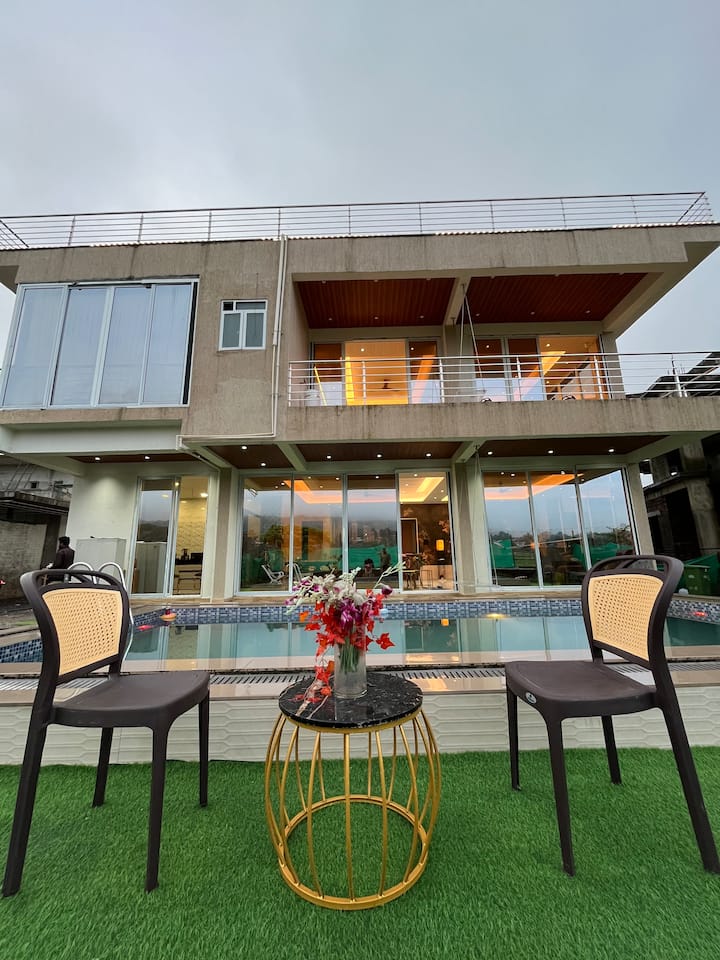 4-BHK DOLSEA CRYST LONAVALA