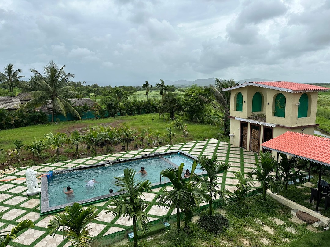 2 BHK LA BELLA ALIGUAG