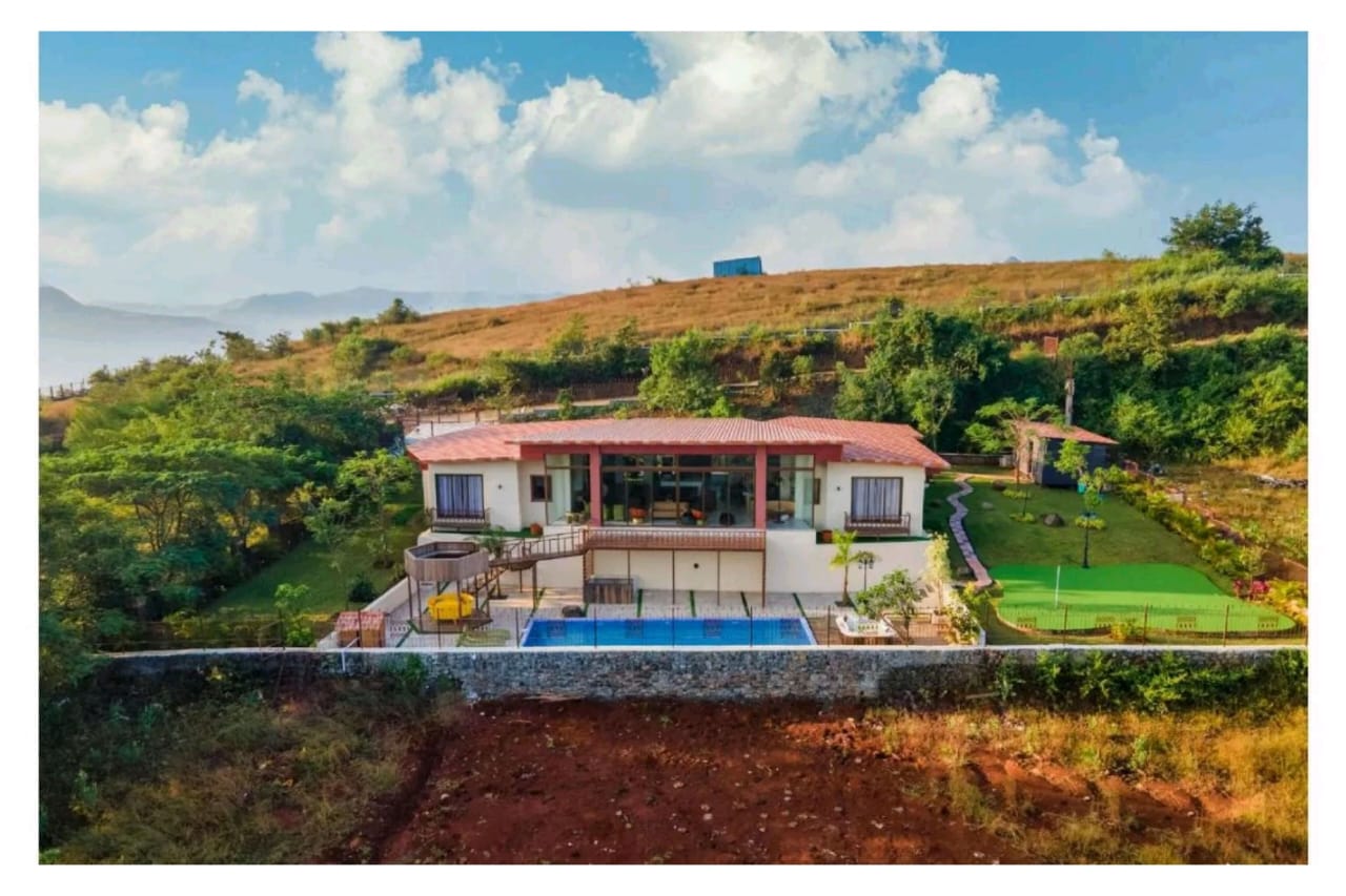 4 BHK THE CURLY TELL LONAVALA